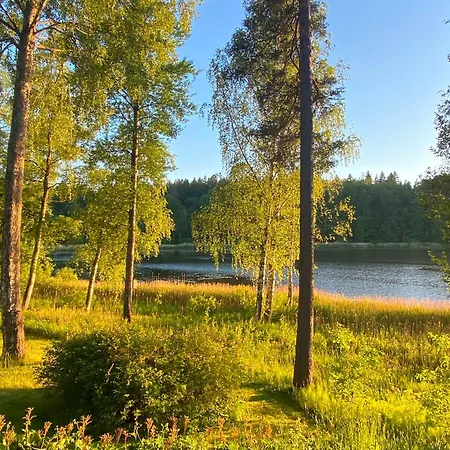 Historic Lakeside Villa Near Helsinki