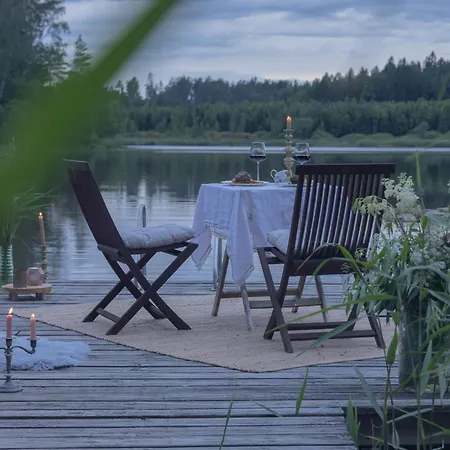 Historic Lakeside Villa Near Helsinki Villa *